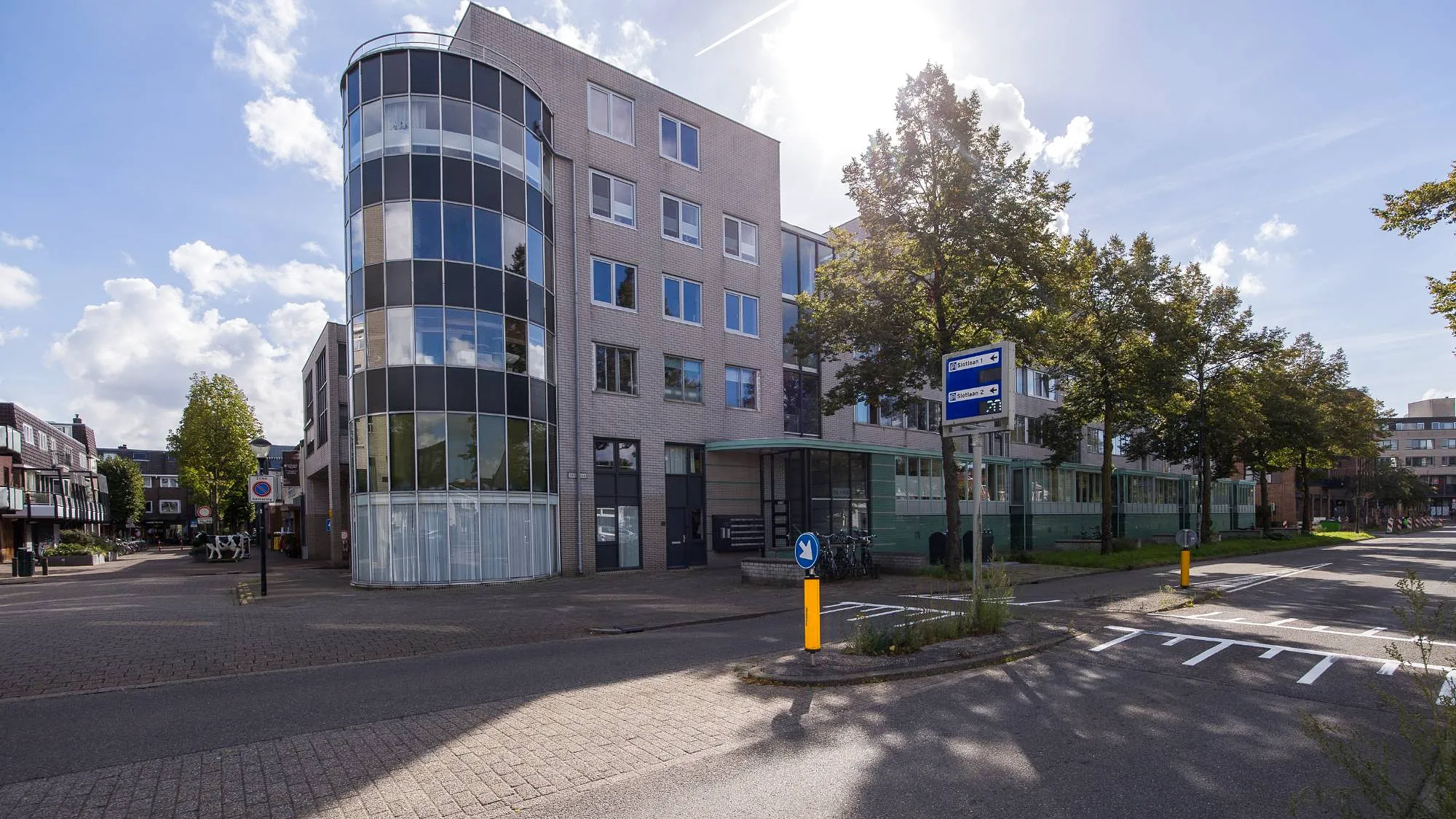 Antonlaan 120-A, Zeist, facade and street view of the apartment building