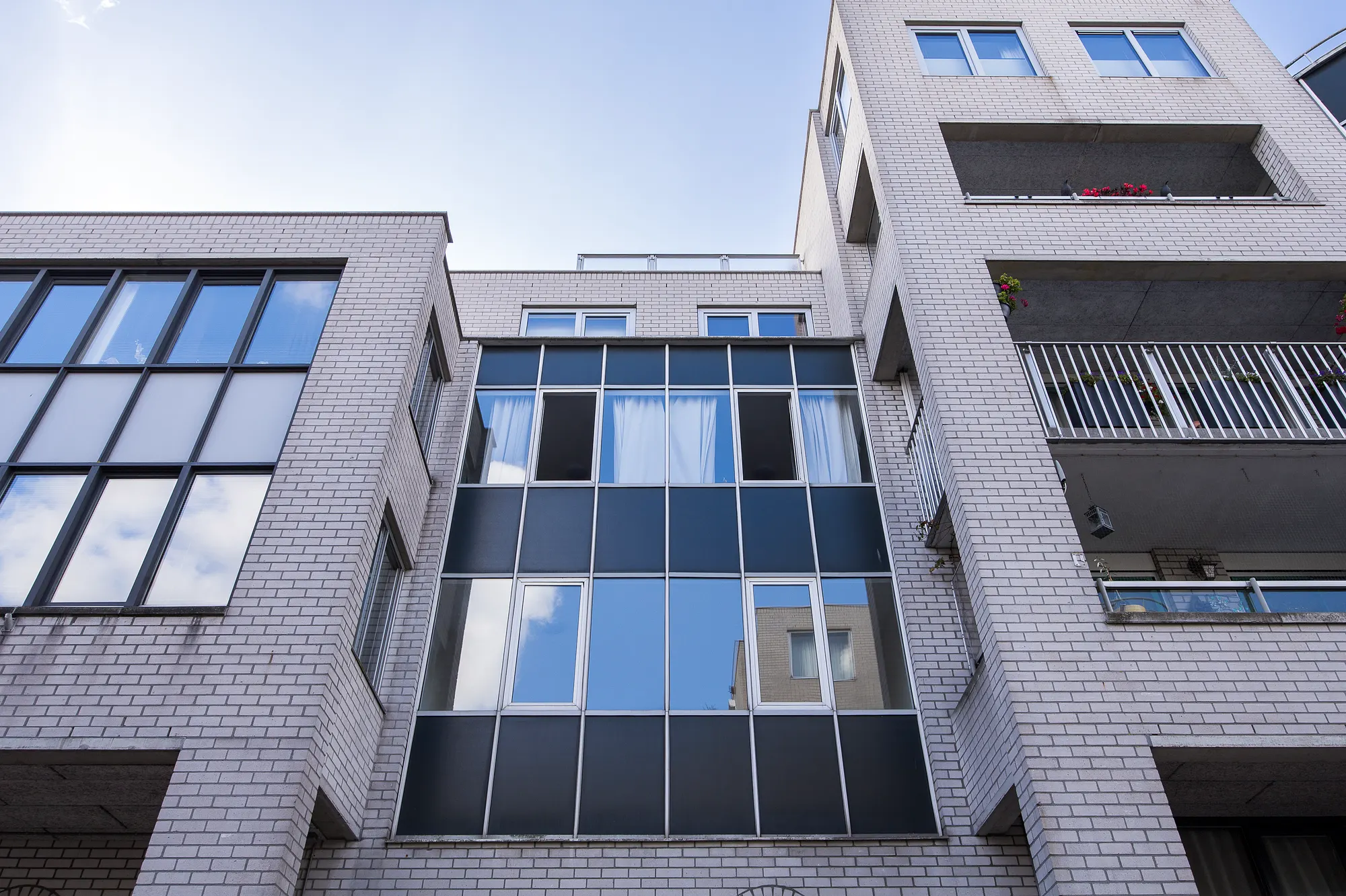 Antonlaan 120-A, Zeist, facade with bay window and balconies