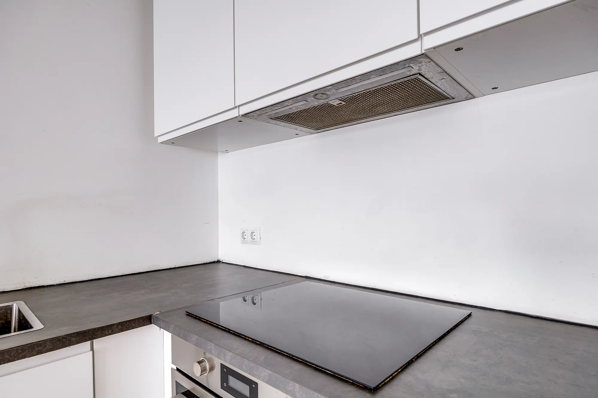 Antonlaan 120-A, Zeist, kitchen with built-in hob and extractor hood