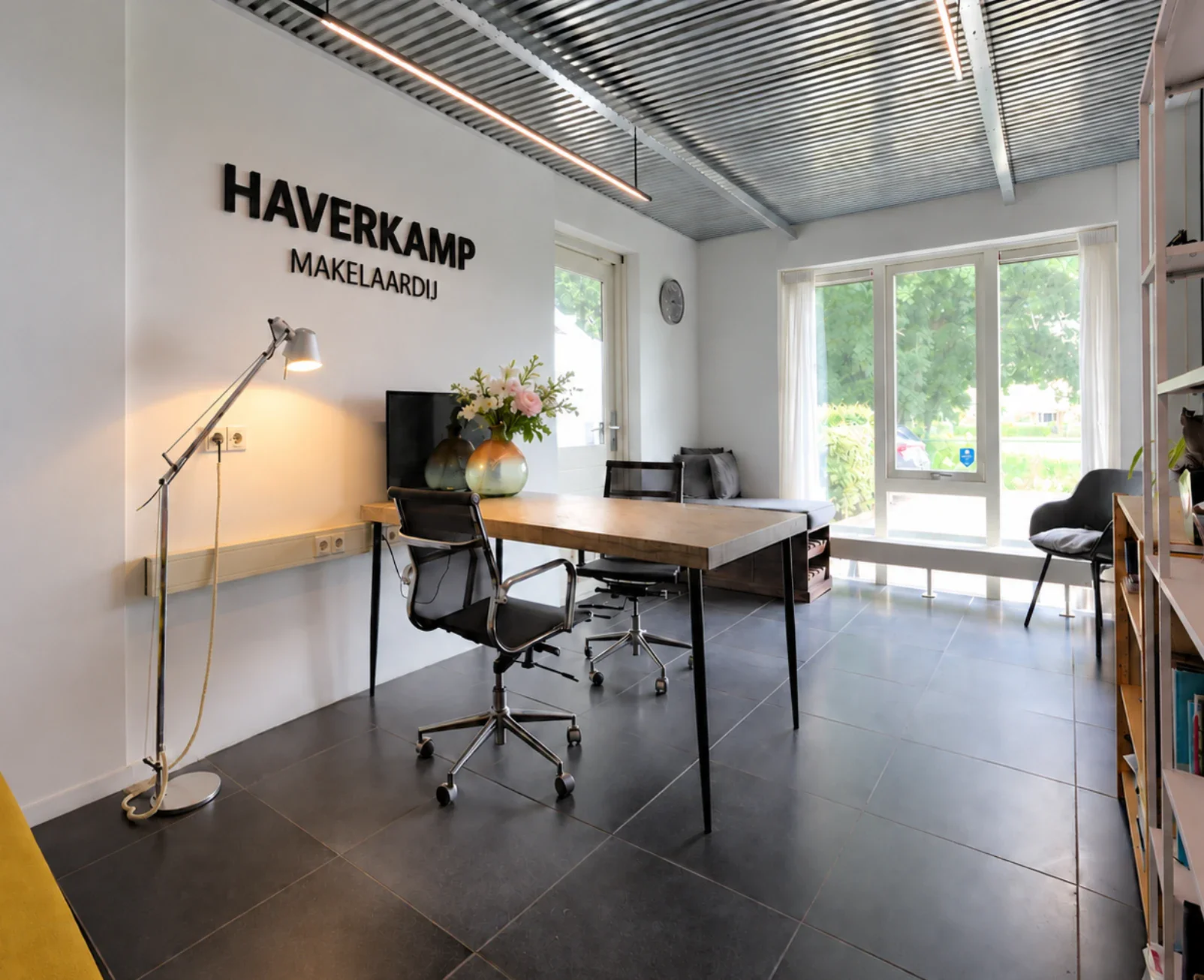 Haverkamp Makelaardij office, Leimuiden