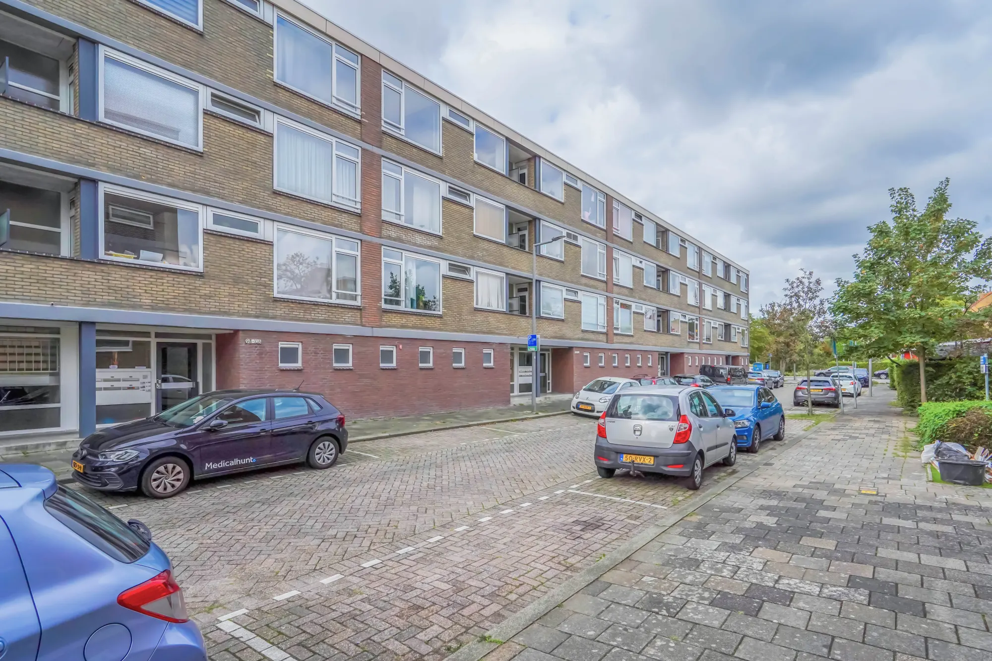 Tholenstraat 114, Rotterdam — exterior view of the apartment building