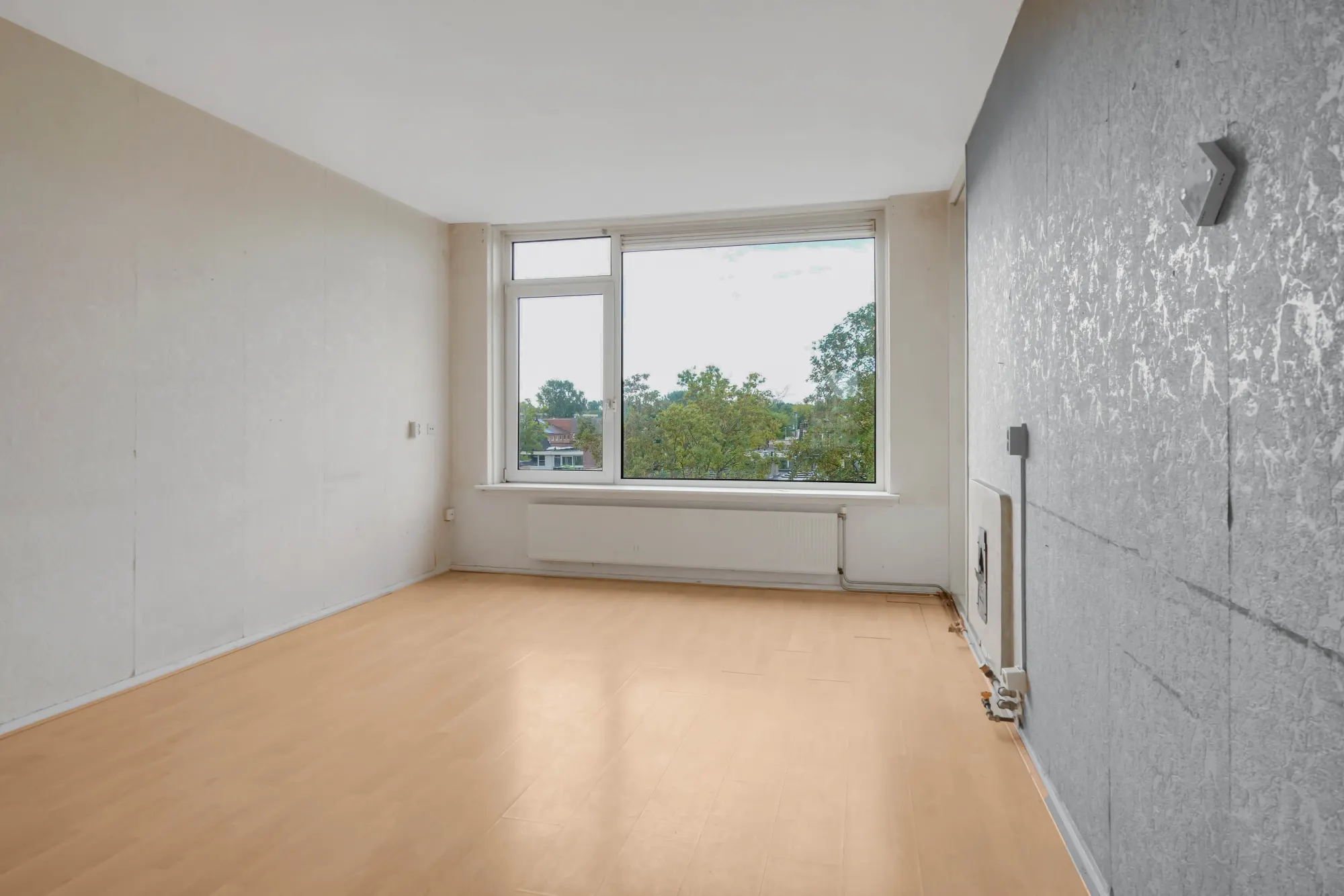 Tholenstraat 114, Rotterdam — bedroom with window