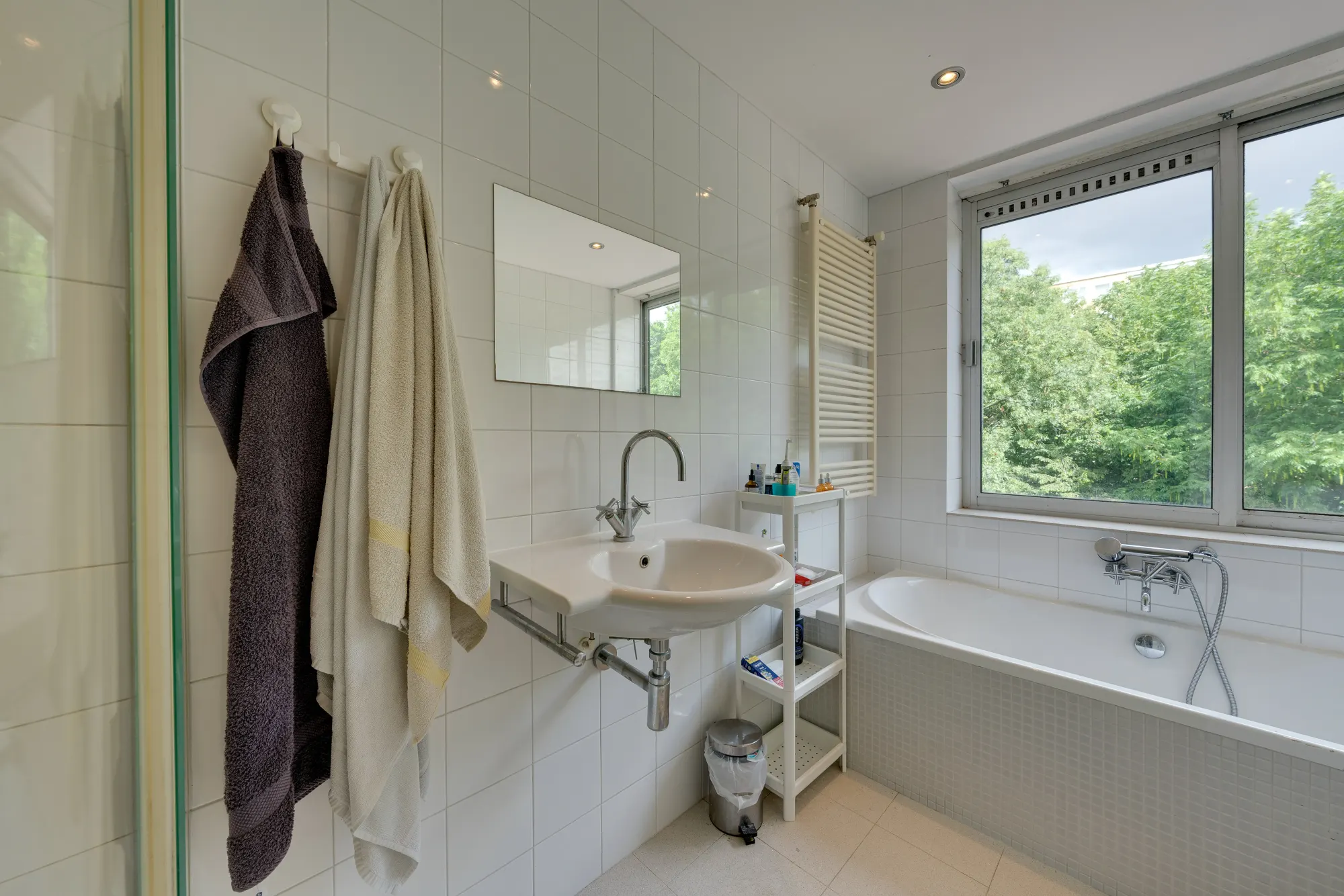 Zeelandstraat 34 III, Amsterdam — badkamer